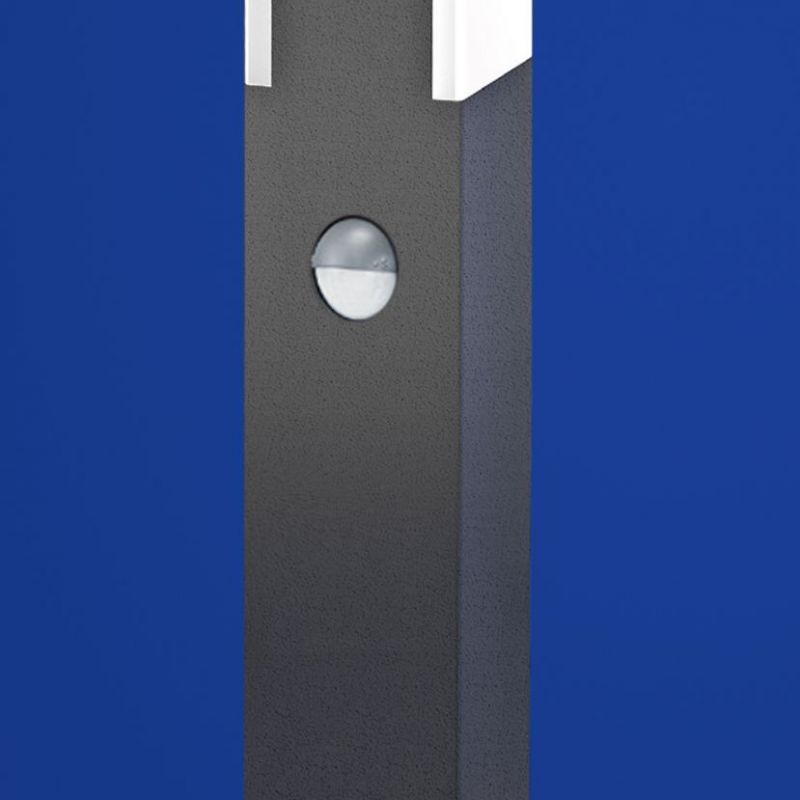 B-LEUCHTEN | DUE | AUßENLEUCHTE MIT BLAUEM HINTERGRUND | LEUCHTEN LUKASSEN LICHTDESIGN