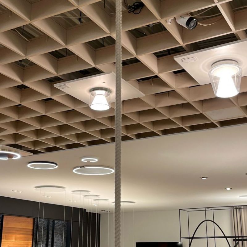 BROKIS | KNOT DISCO | PENDELLEUCHTE MIT MUNDGEBLASENEM GLAS | LEUCHTEN LUKASSEN LICHTDESIGN